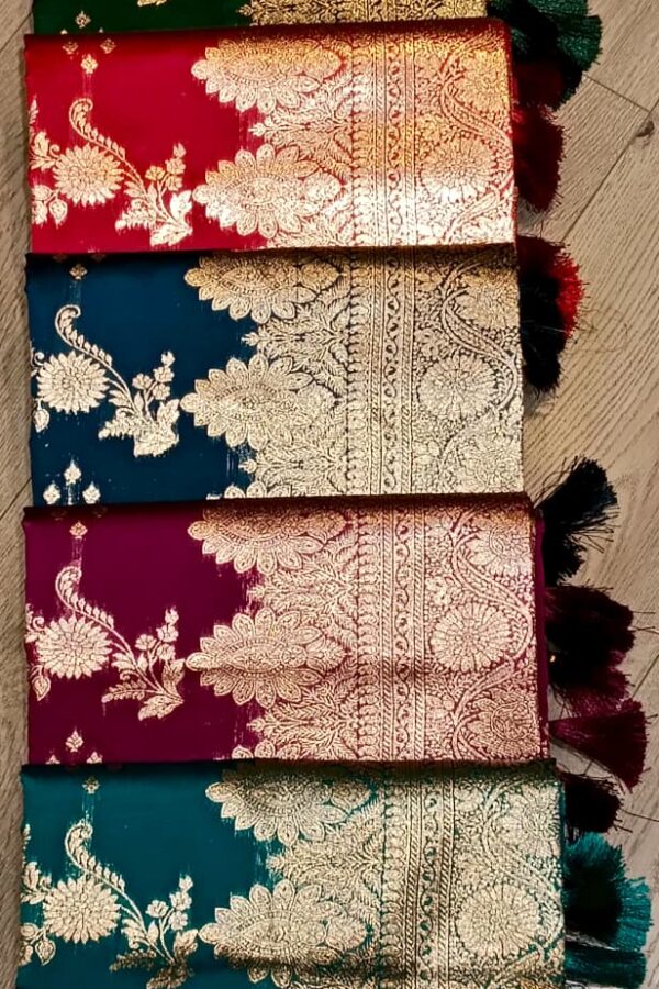 Floral Zari Saree With Rich Pallu