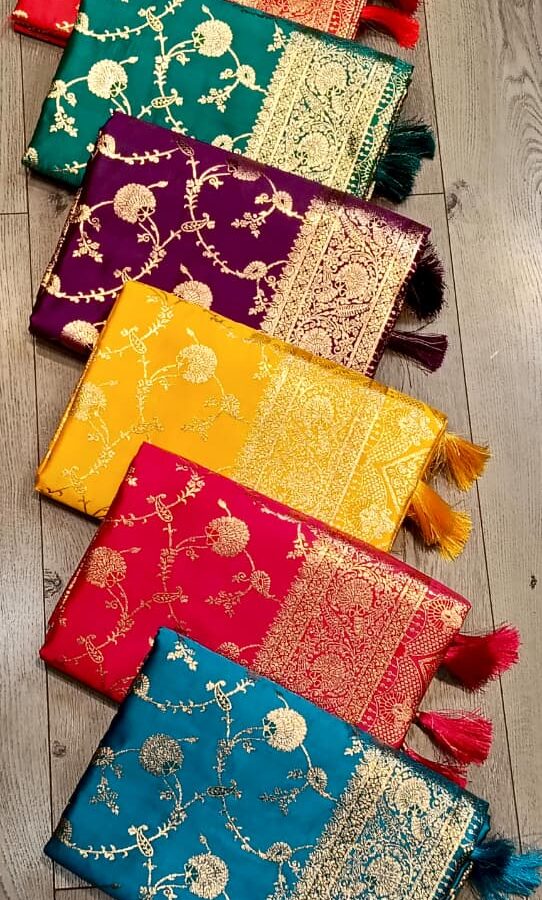 Floral Stem Saree With Tassels