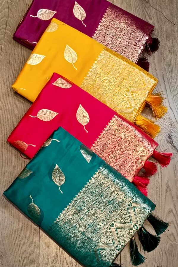 Leaf Motif Saree With Tassels