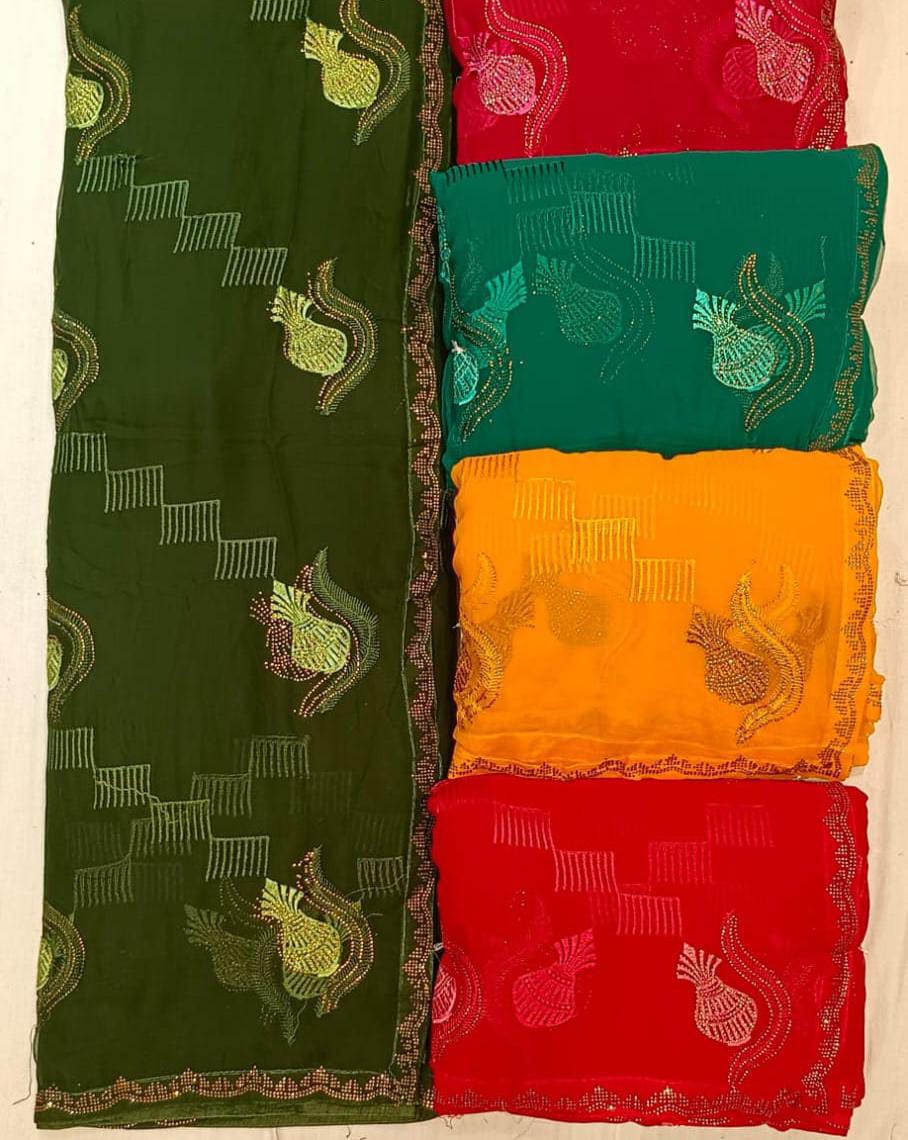 Floral Border Saree With Tassels