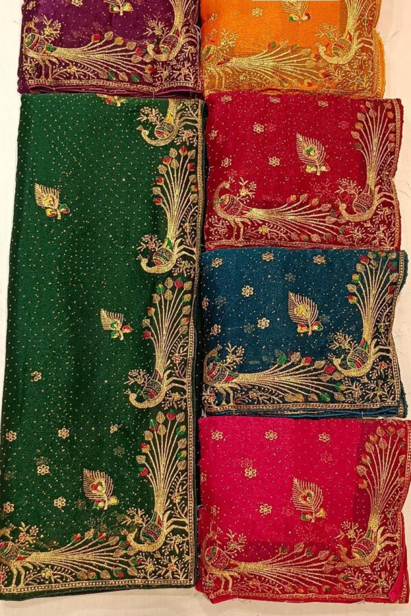 Curved Border Saree With Tassels