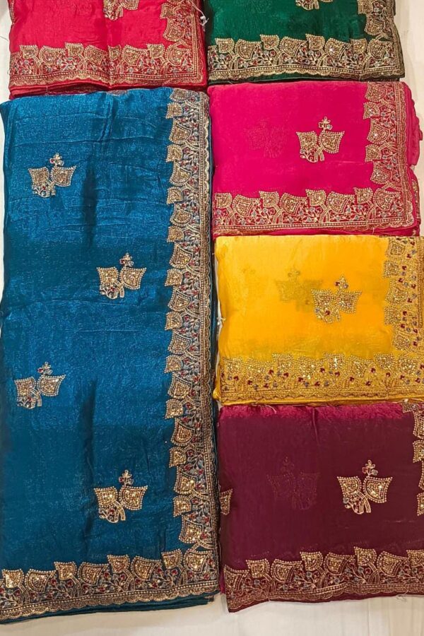 Paisley Corner Saree With Border