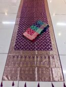 Banarasi Butti Saree With Rich Pallu