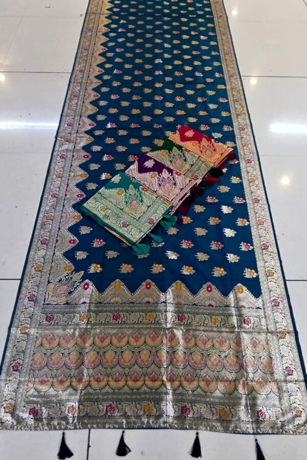 Floral Fan Saree With Tassels