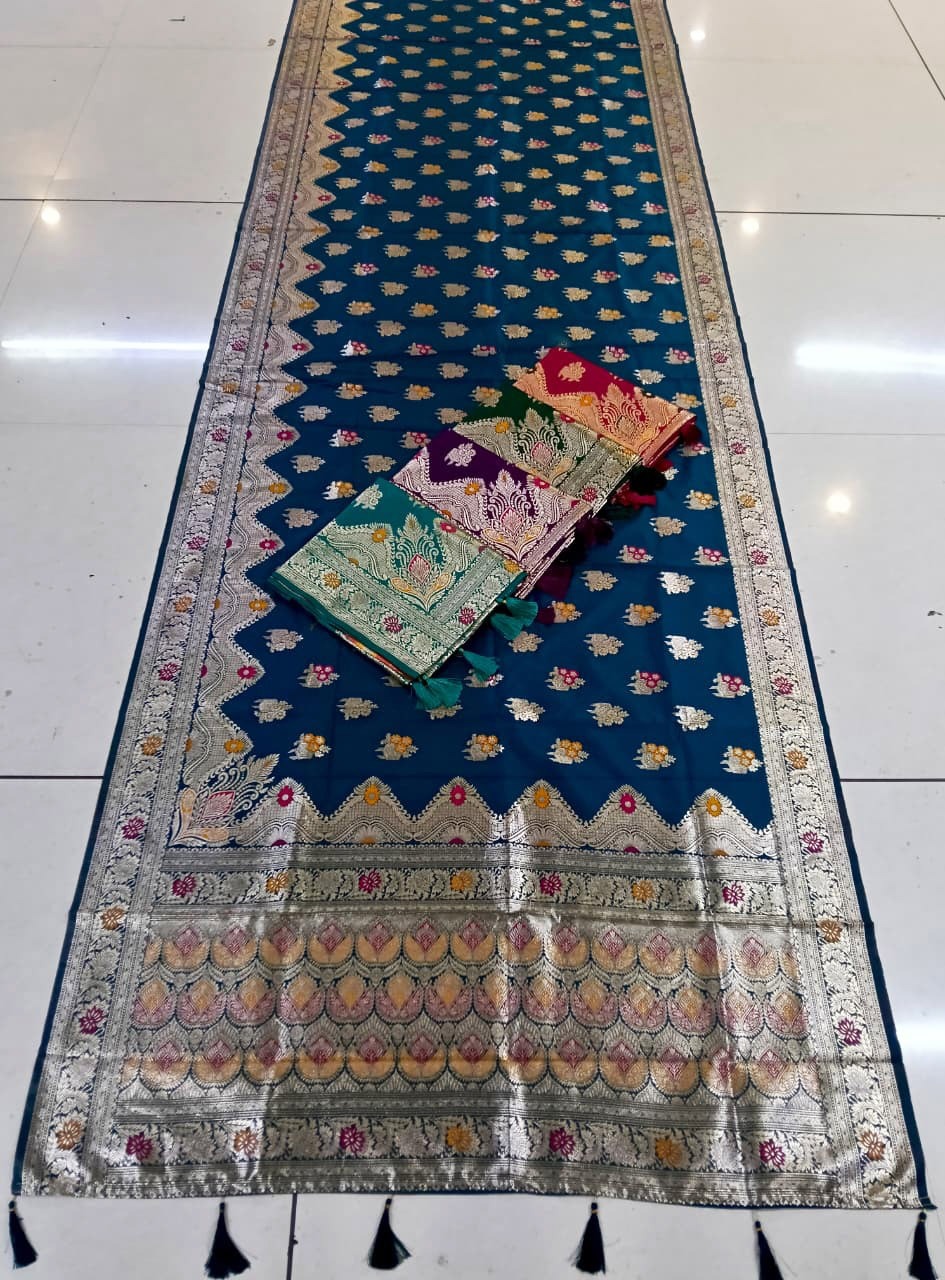 Floral Fan Saree With Tassels