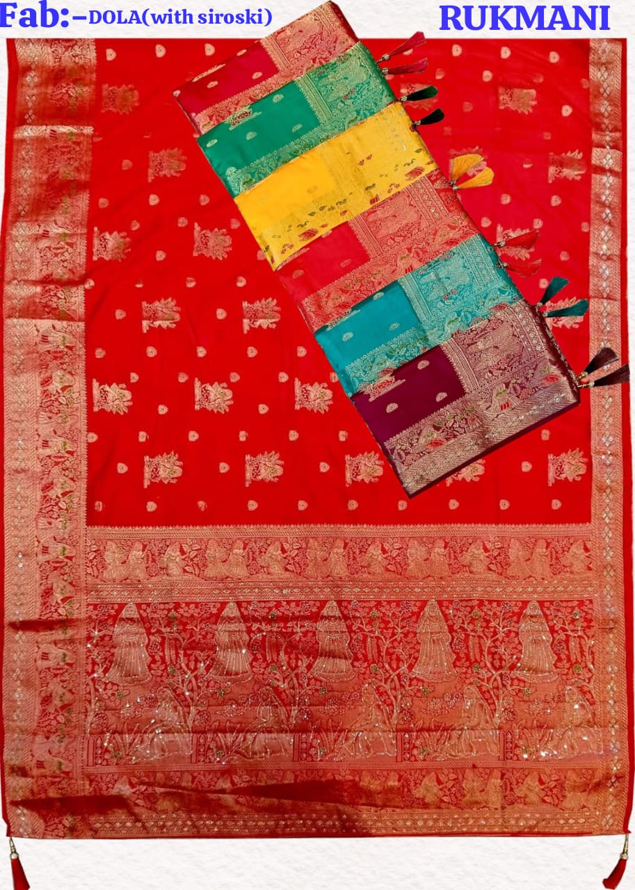 Floral Pallu Saree With Tassels