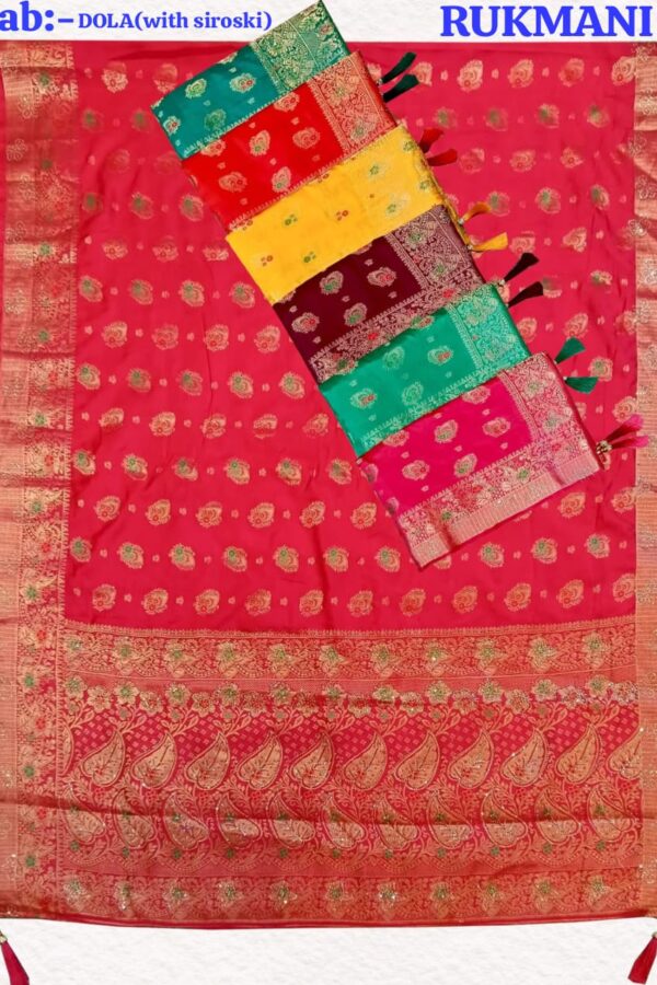 Butti Border Saree With Tassels