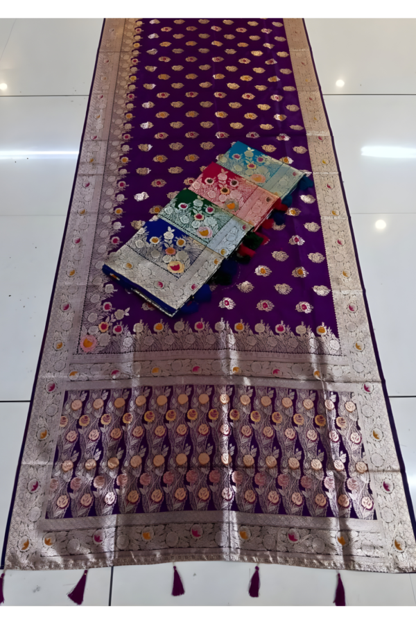 Zari Butti Saree With Floral Pallu