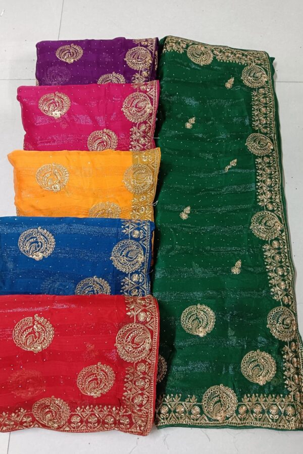 Zari Medallion Butti Saree