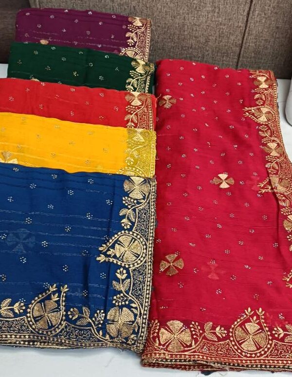Clover Motif Saree With Border